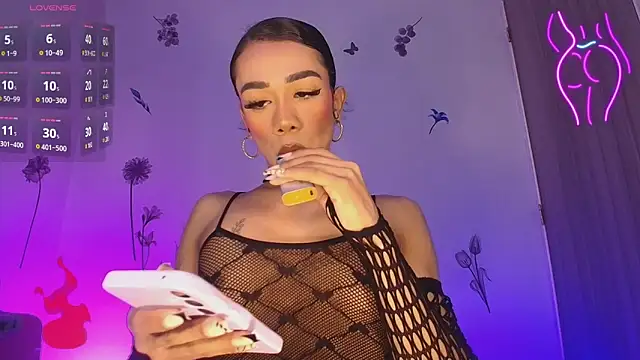 Barbydominant fetish online show from March 5, 4:36 pm