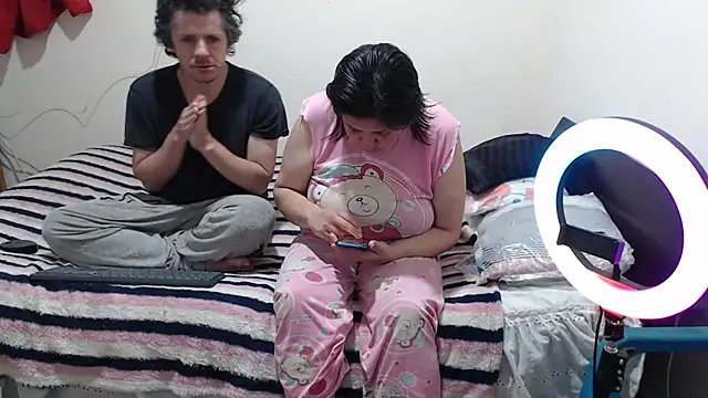 jade noah  online show from October 7, 11:40 am