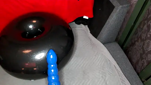 Snapshot of drieghe chatting on October 8, 9:12 pm drieghe online show from October 8, 9:12 pm