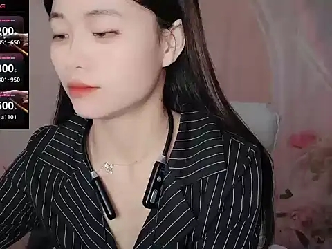 Snapshot of Lele-Baby chatting on November 27, 2:02 am Lele-Baby online show from November 27, 2:02 am