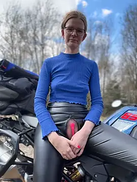 Bikergirl 97 online show from March 23, 12:09 pm