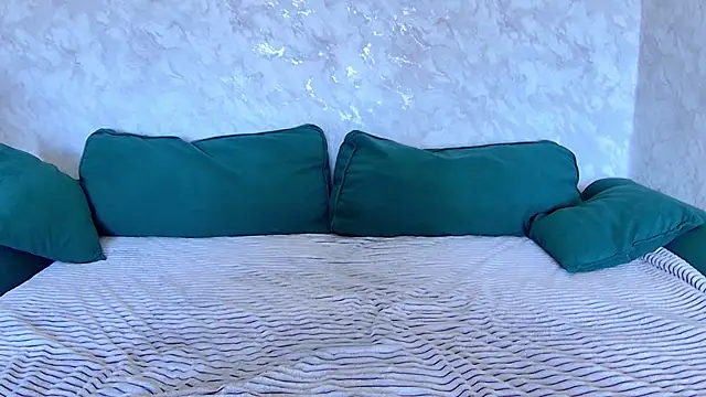 Snapshot of AliceSinner chatting on October 19, 7:53 am AliceSinner online show from October 19, 7:53 am