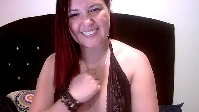 Snapshot of Gabrielajewel_ chatting on October 27, 11:41 pm Gabrielajewel online show from October 27, 11:41 pm