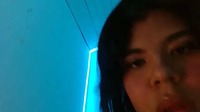 Snapshot of samantha-pettie chatting on October 20, 10:27 am samantha-pettie online show from October 20, 10:27 am