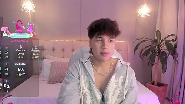 Snapshot of Jordan_24_ chatting on October 23, 8:40 pm Jordan 24 online show from October 23, 8:40 pm