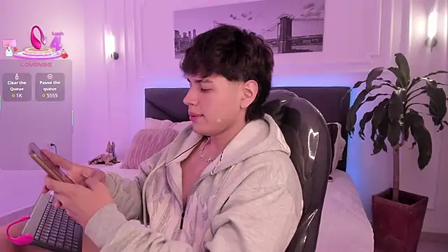 Snapshot of Jordan_24_ chatting on November 24, 9:58 pm Jordan 24 online show from November 24, 9:58 pm