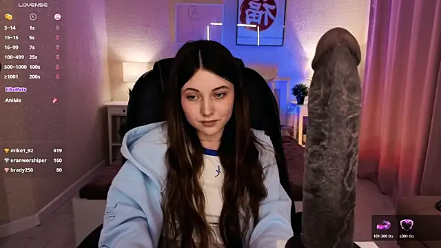 Kimmie shine online show from April 8, 1:00 pm