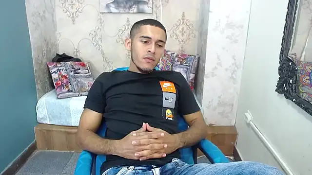 Snapshot of Derek_Storm_ chatting on September 26, 2:48 am Derek Storm online show from September 26, 2:48 am