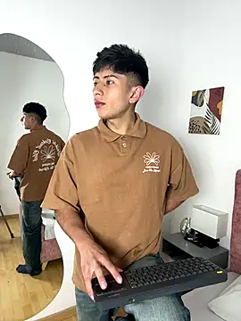 Snapshot of Andy_Justgame chatting on September 19, 4:47 am Andy Justgame online show from September 19, 4:47 am