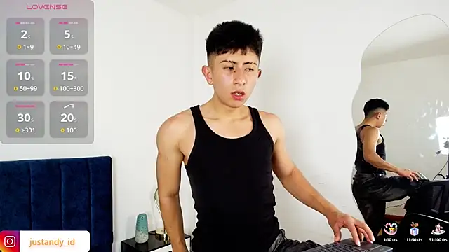 Snapshot of Andy_Justgame chatting on September 29, 3:33 am Andy Justgame online show from September 29, 3:33 am