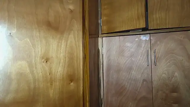 EmilyNoir1 online show from September 12, 4:01 am