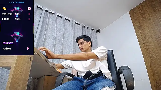 Snapshot of Sebalexis7 chatting on November 22, 3:38 am Sebalexis7 online show from November 22, 3:38 am