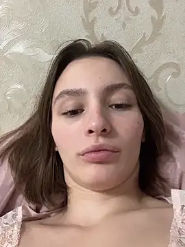 Snapshot of ZariaFlame chatting on November 10, 9:36 pm ZariaFlame online show from November 10, 9:36 pm