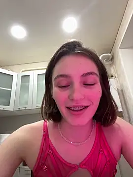 Snapshot of ZariaFlame chatting on November 14, 10:18 pm ZariaFlame online show from November 14, 10:18 pm