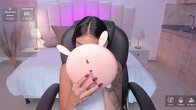 Snapshot of miranda_crawfor chatting on November 26, 12:17 pm miranda crawfor online show from November 26, 12:17 pm