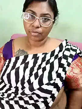 Snapshot of zara-mallus chatting on September 20, 6:53 pm zara-mallus online show from September 20, 6:53 pm