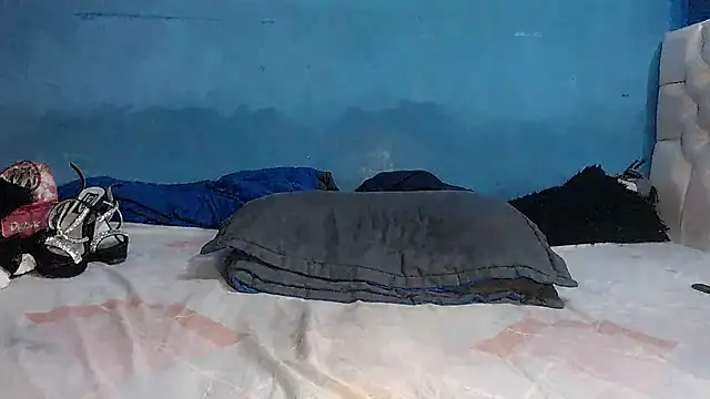 Snapshot of SamiBoobsxx chatting on March 4, 3:12 am SamiBoobsxx online show from March 4, 3:12 am