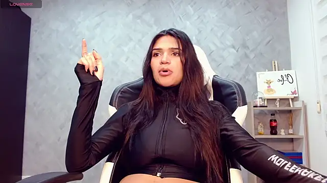 Roxxi 2110 online show from November 29, 3:31 am