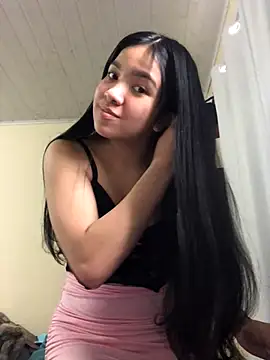 Snapshot of ashleyy20 chatting on November 18, 7:18 pm ashleyy20 online show from November 18, 7:18 pm