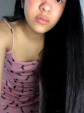 Snapshot of ashleyy20 chatting on November 20, 11:37 pm ashleyy20 online show from November 20, 11:37 pm