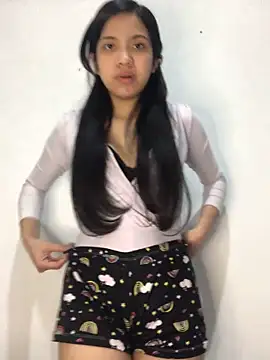 Snapshot of ashleyy20 chatting on November 29, 3:15 pm ashleyy20 online show from November 29, 3:15 pm