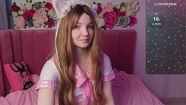 Snapshot of AnimeAlica18 chatting on November 23, 2:33 am AnimeAlica18 online show from November 23, 2:33 am