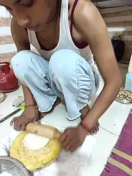 Snapshot of Geeta-satr chatting on December 21, 5:09 pm Geeta-satr online show from December 21, 5:09 pm