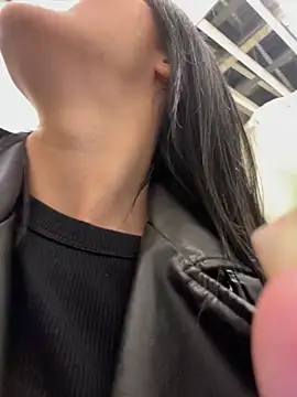 Snapshot of MiraReach chatting on September 23, 3:20 am MiraReach online show from September 23, 3:20 am