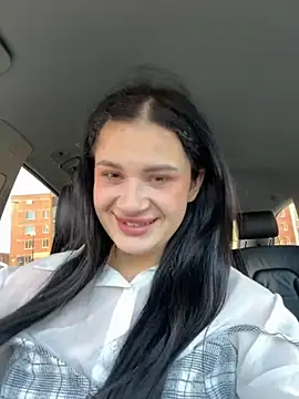 Snapshot of MiraReach chatting on October 18, 4:04 am MiraReach online show from October 18, 4:04 am