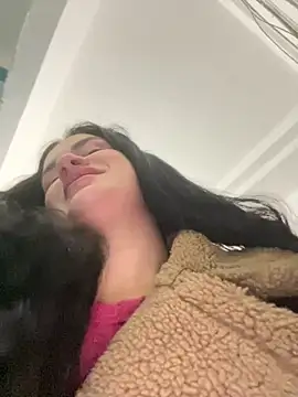 Snapshot of MiraReach chatting on October 23, 2:33 am MiraReach online show from October 23, 2:33 am