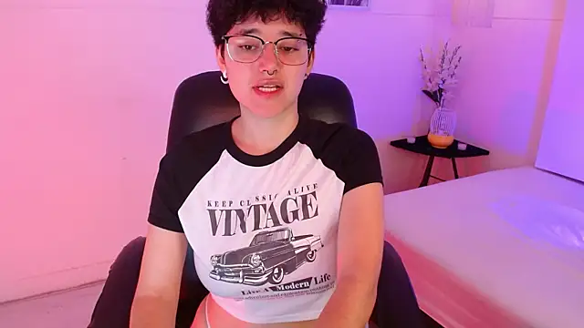 jeroharper online show from November 12, 2:39 pm