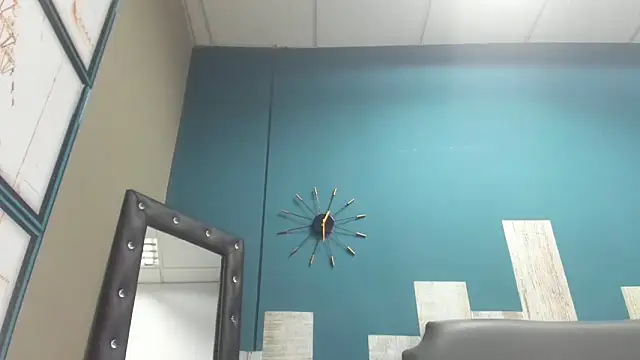 Snapshot of Ian1_ chatting on November 18, 11:14 am Ian1 online show from November 18, 11:14 am