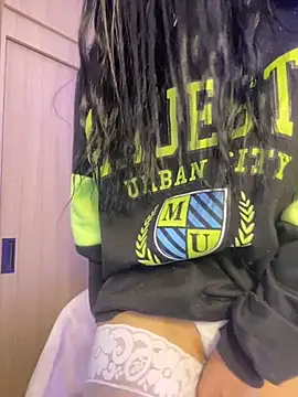 Snapshot of Lia__1 chatting on September 18, 3:25 pm Lia 1 online show from September 18, 3:25 pm