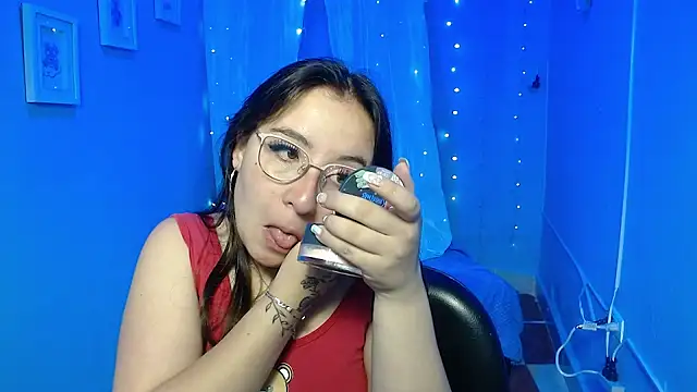 mia 778 online show from January 13, 1:27 pm