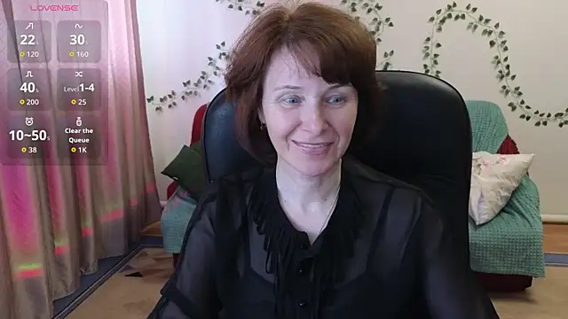 Snapshot of Lia_Tito chatting on May 1, 8:19 am Lia Tito online show from May 1, 8:19 am