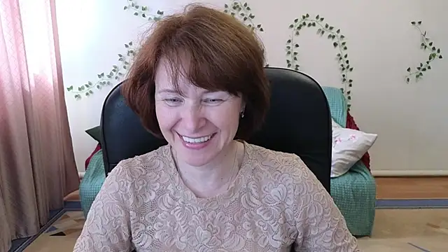 Snapshot of Lia_Tito chatting on May 28, 6:21 am Lia Tito online show from May 28, 6:21 am