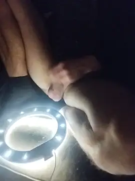 peepformance online show from December 16, 9:09 pm