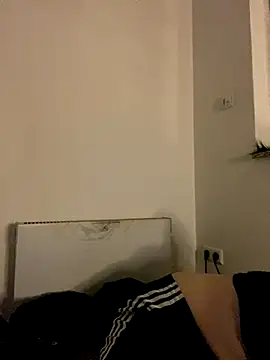 Snapshot of Tijara-im-Pyjama chatting on December 4, 10:51 pm Tijara-im-Pyjama online show from December 4, 10:51 pm