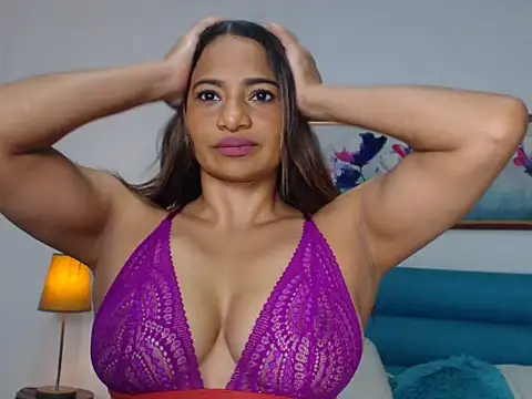 Snapshot of Abella-Stone chatting on November 28, 6:27 am Abella-Stone online show from November 28, 6:27 am