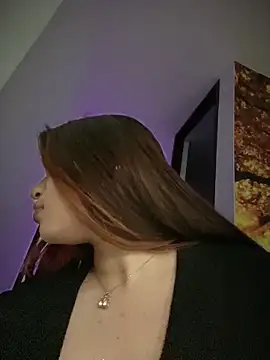 Snapshot of Yaqui_elle chatting on December 23, 3:26 am Yaqui elle online show from December 23, 3:26 am