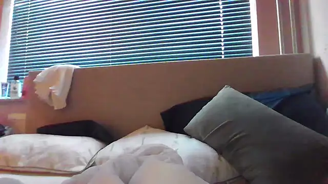 Snapshot of JasperGeil chatting on September 24, 11:24 am JasperGeil online show from September 24, 11:24 am