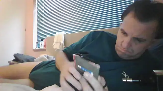 Snapshot of JasperGeil chatting on September 25, 5:05 pm JasperGeil online show from September 25, 5:05 pm