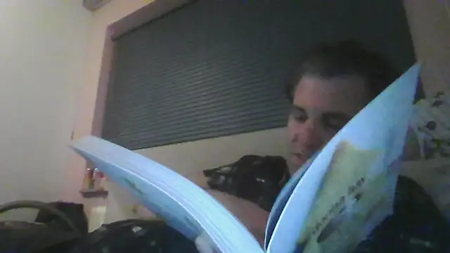Snapshot of JasperGeil chatting on October 16, 10:22 pm JasperGeil online show from October 16, 10:22 pm