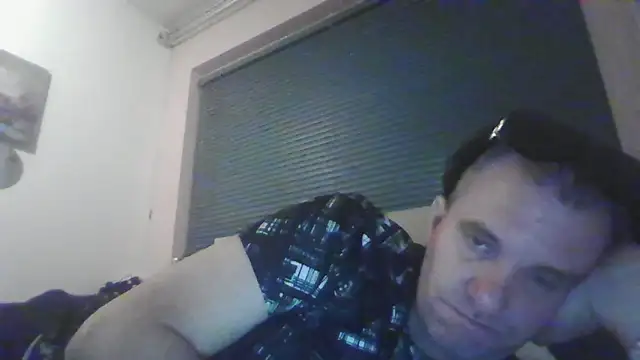 Snapshot of JasperGeil chatting on October 18, 9:48 pm JasperGeil online show from October 18, 9:48 pm