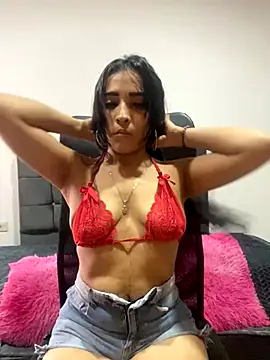 Rosa 25x online show from November 9, 3:10 pm