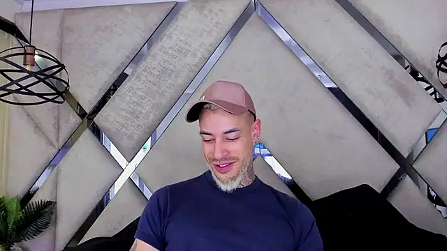 VinzenzRizzo online show from January 15, 9:36 am