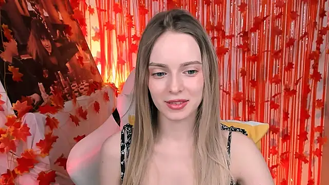 Snapshot of JuliaBrewwer chatting on October 20, 11:32 am JuliaBrewwer online show from October 20, 11:32 am