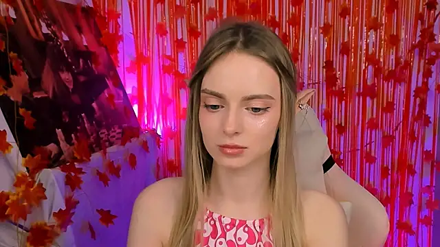 Snapshot of JuliaBrewwer chatting on October 30, 12:39 pm JuliaBrewwer online show from October 30, 12:39 pm