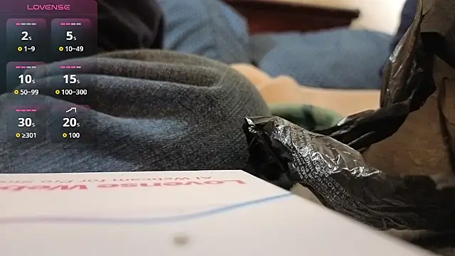 Shy Naughty Girl online show from March 15, 12:38 am