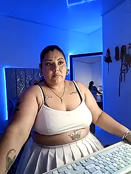 AndreaKinky online show from October 19, 8:15 am